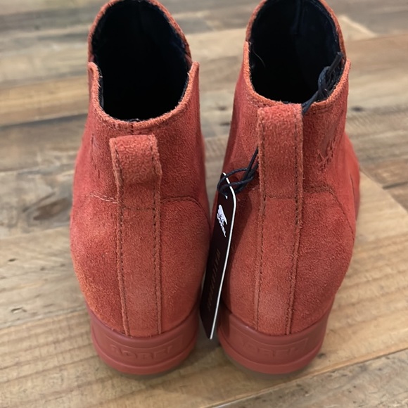 Sorel Evie pull on suede bootie - Picture 4 of 9